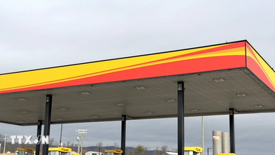 Die Preise für leichtes US-Rohöl (Commodity Oil) sind unter 100 Dollar pro Barrel gefallen.