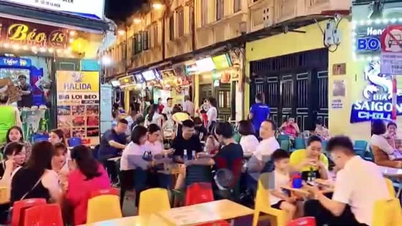 Przywrócenie porządku na chodnikach w Hanoi: wyzwanie zrównoważonego zarządzania miastem.