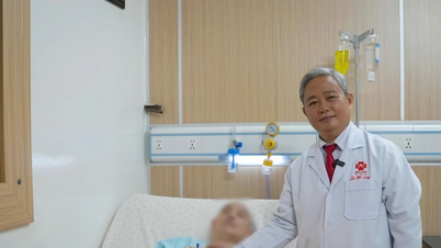 Ngã xe đạp, cụ bà 63 tuổi phát hiện u não bằng quả cam