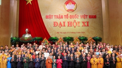 Questa mattina, al Congresso, sono stati presentati i 397 membri del neoeletto Comitato Centrale del Fronte della Patria del Vietnam.