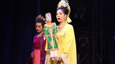 Mladé talenty narozené v roce 2000 vytvářejí v roce 2026 senzaci na pódiu talentové show Cai Luong (tradiční vietnamská opera).