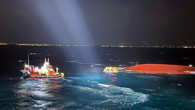 Nok en fiskebåt med vietnamesisk besetning kantret i Sør-Korea.