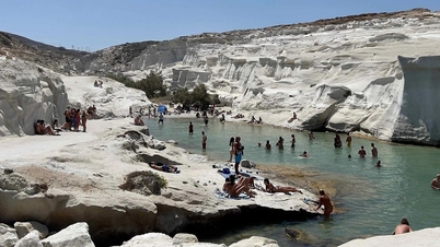 To vietnamesiske turister omkom i det greske havet.