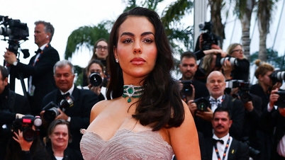 Ronaldova snoubenka se v Cannes chlubí svou úchvatnou postavou.