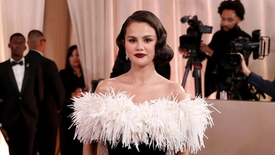 Selena Gomez đóng chính trong phim 18+ dài 4 tiếng