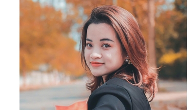 អ្នកដឹកនាំស្ម័គ្រចិត្តនិស្សិតស្រីក្នុងកម្មវិធីគាំទ្រការប្រឡង និងស្ថានភាពមិនធម្មតាមួយ