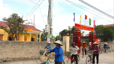 The number of villages/communes has tripled, putting pressure on the budget.
