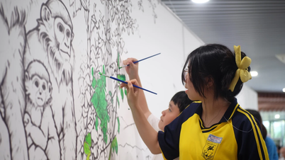 Cientos de estudiantes en Da Nang crean pinturas para difundir el mensaje de la conservación de la biodiversidad.