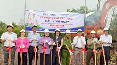 Asociația Foștilor Ofițeri de Poliție Populară din Vietnam conectează și începe construcția Podului Kinh Ngay din Vinh Long.
