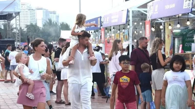 2026 Da Nang Yemek Turu'nun renkli atmosferini keşfedin.