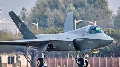 Çin'in J-35 hayalet savaş uçağı 'canavar modunda' göründü.