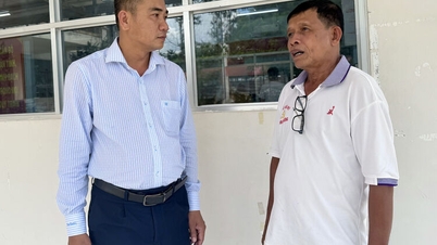 เครื่องหมายของผู้นำในจังหวัดดิงห์ฮวา