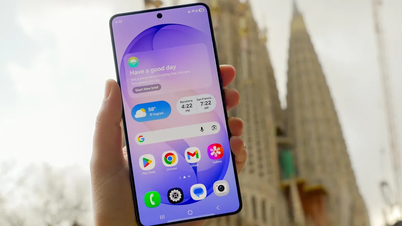 حجم شاشة هاتف Galaxy S27 Pro المسرب مثير للدهشة: هل هو "سلاح" سامسونج الجديد؟