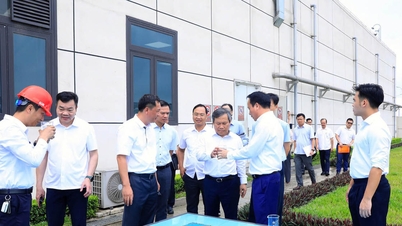 Hanoi is developing a plan to deal with over 34 million tons of accumulated waste from many years ago.