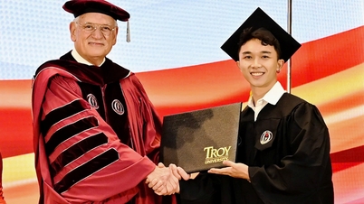 Troy-IT: Studer i 3,5 år og få en amerikansk standard bachelorgrad i teknologi ved Hanoi University of Science and Technology.