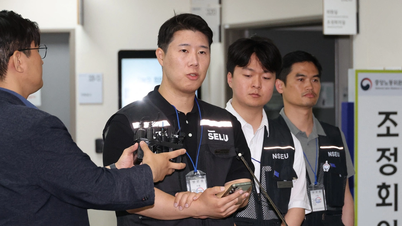 Samsung Electronics akan memberi ganjaran ratusan ribu dolar kepada setiap pekerja di bahagian cipnya.