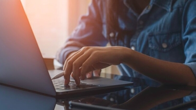 Sinais de que a bateria do seu laptop está prestes a descarregar prematuramente.