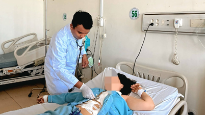 הניתוח דילג על כל הפורמליות; הרופא השתמש באצבעו כדי לסתום את החור המדמם בלב.