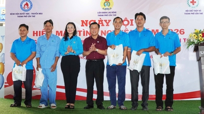 Melancarkan kempen derma darah secara sukarela sempena Bulan Pekerja 2026.