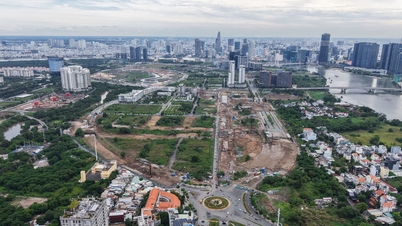 Infrastructures de Thu Thiem : 4 routes d'une valeur de 12 billions de VND progressent rapidement vers leur achèvement.