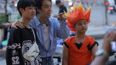 ในชีวิตจริง พ่อแม่ของเขาเป็นคนร่ำรวยมาก แต่ลูกชายของดังโค่ยกลับแสดงอารมณ์ออกมาอย่างท่วมท้นระหว่างการเริ่มต้นธุรกิจด้านการขายครั้งแรกของเขา