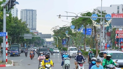 È previsto che la strada statale 1A, nel tratto che attraversa Hanoi, abbia 10 corsie e una larghezza di 90 metri.
