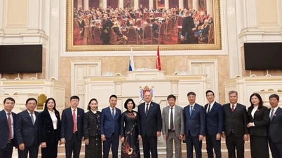 Consiliul Popular al orașului Hanoi a stabilit relații de prietenie și cooperare cu Consiliul Legislativ din Sankt Petersburg (Federația Rusă).