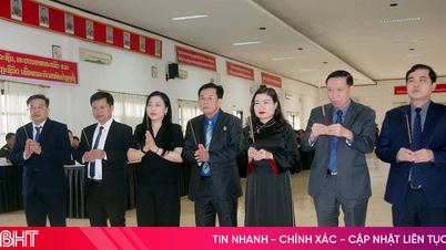 Jenazah para tentara sukarelawan Vietnam sedang dikawal kembali ke provinsi Bolikhamsai.