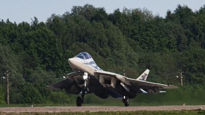 Russland testet zweisitzige Su-57-Version: Luftgestütztes Drohnenschwarm-Kontrollzentrum.
