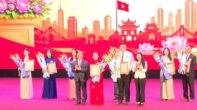 La comuna de Dong Anh organiza la ronda final del concurso de Mejores Presentadores y Propagandistas.