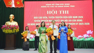 Chung khảo Hội thi Báo cáo viên Đảng ủy Các cơ quan Đảng tỉnh: Thí sinh Nguyễn Văn Nguyên giành giải Nhất