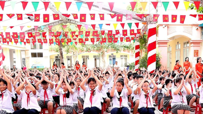 Người thầy giữ lửa tri thức, dựng nền nhân cách