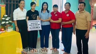 Trao hơn 54 triệu đồng hỗ trợ gia đình có hoàn cảnh đặc biệt khó khăn ở xã Khoái Châu