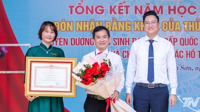 โรงเรียนมัธยมศึกษาตอนปลายชัวฮัง 2 ได้รับใบประกาศเกียรติคุณจากนายกรัฐมนตรี