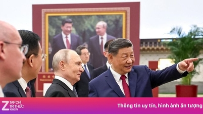 លោក Trump រៀបរាប់ថា នៅពេលដែលលោកបានទៅទីក្រុងប៉េកាំង លោក Putin បានចូលរួមក្នុង «ការទូតបែបអាវធំ»។