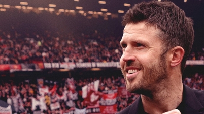 Trainer Michael Carrick hat offiziell einen Zweijahresvertrag als Trainer von Manchester United unterschrieben.