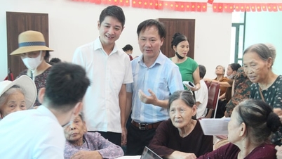 Hơn 600 người cao tuổi xã Vĩnh Thanh được khám, tư vấn sức khỏe miễn phí