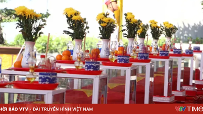 Laos'ta hayatını kaybeden 28 Vietnamlı gönüllü asker ve uzmanın naaşları için anma töreni ve defin işlemi gerçekleştirildi.