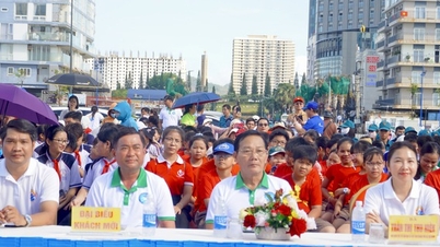 Ho Chi Minh-stad lanceert een campagne om alle inwoners aan te moedigen te gaan zwemmen.