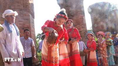 O culto à Deusa Mãe Thien YA Na é uma fonte única de cultura.