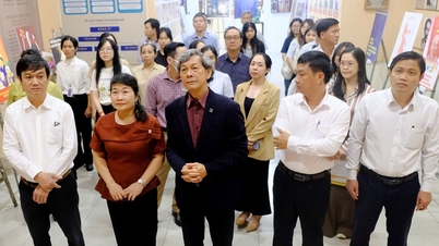 Ho Si Minh kulturális tér a 113 éves iskolában.