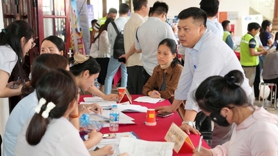 32 đơn vị tuyển dụng tham gia phiên giao dịch việc làm tại xã Quảng Oai