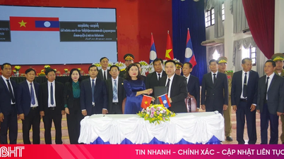Sebuah upacara khidmat diadakan untuk menyerahkan jenazah para prajurit sukarelawan Vietnam di Bolikhamsai.