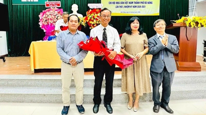 Affirmer le rôle prépondérant de la section de Da Nang de l'Association des écrivains vietnamiens dans la littérature locale.