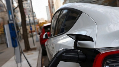 Chiny zapowiadają wprowadzenie na rynek akumulatora ze stałym elektrolitem, który można w pełni naładować w 3 minuty: punkt zwrotny dla pojazdów elektrycznych.