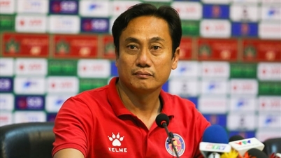 Pelatih Ho Chi Minh City Police FC sangat memuji ketiga pemain Vietnam perantauan tersebut.