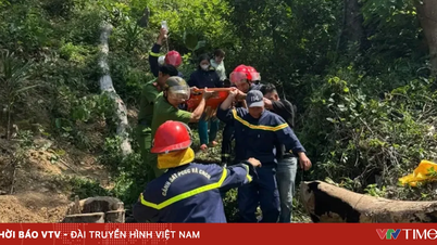 أثناء رحلة ميدانية بالدراجات، سقط طالبان في وادٍ عميق يبلغ 50 متراً في داك لاك.