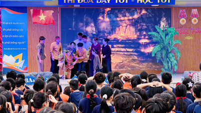 Ritma kehidupan teater sekolah di ibu kota.