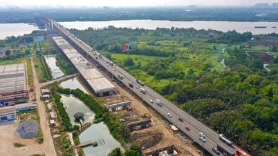Ekspansi Jalan Tol Ho Chi Minh City - Long Thanh (15.000 miliar VND): Risiko keterlambatan akibat masalah pengadaan lahan.