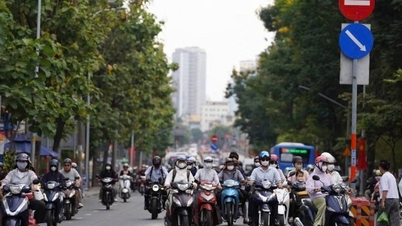 24 Mayıs Ho Chi Minh Şehri hava tahmini: Akşam saatlerinde birçok bölgede sağanak yağış ve gök gürültülü fırtına bekleniyor.